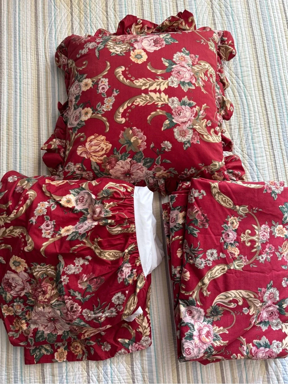 Ralph Lauren Danielle Maesellis twin bed set French country‎ roses red EUC